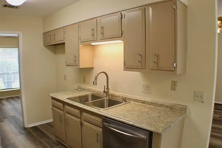 8690 Manion Dr — Photo 7