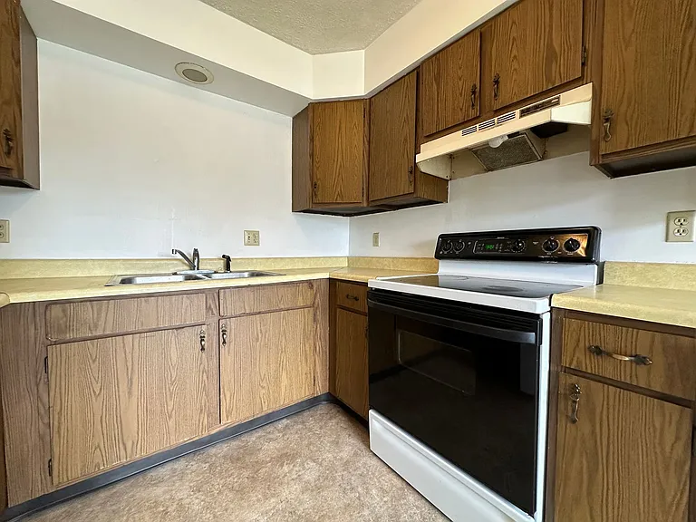 300 College Park Dr — Photo 15