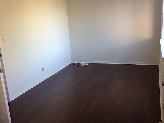 2nd image of 1748 Lincoln Blvd #2