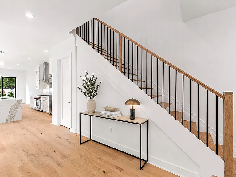 1 Feldman Ct — Photo 15