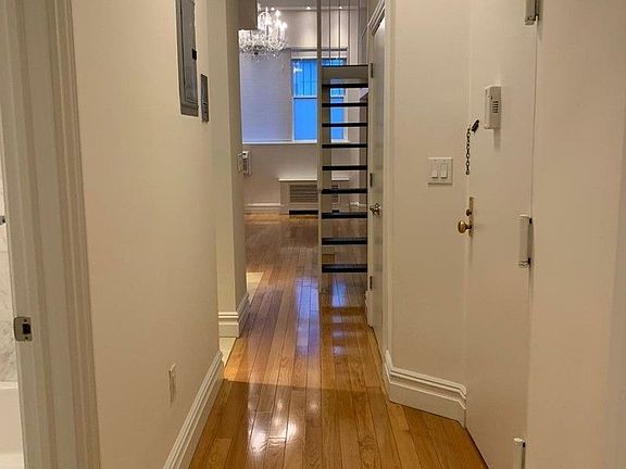 5th image of 500 1/2 E 84th St APT 1B