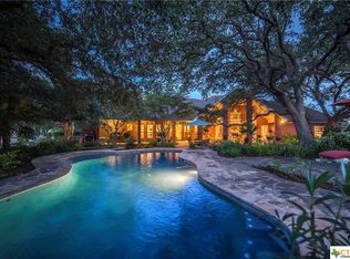 104 Country Ln, Seguin, TX 78155