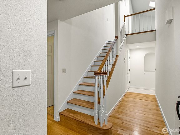 5th image of 1805 Village Green Drive #16