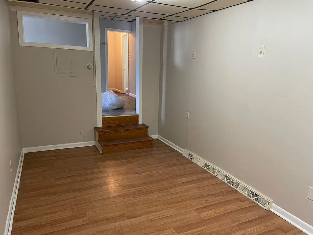 2 bed, 725 sqft, $2,100 — Photo 4