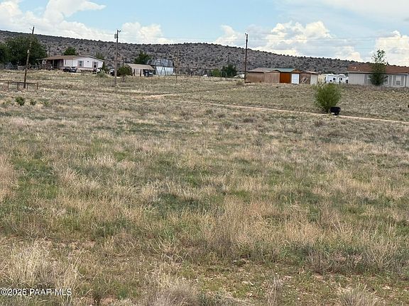 3rd image of 25525 N Lily Dr