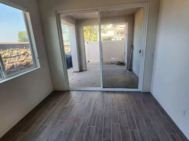 15953 Mentz Ct — Photo 6