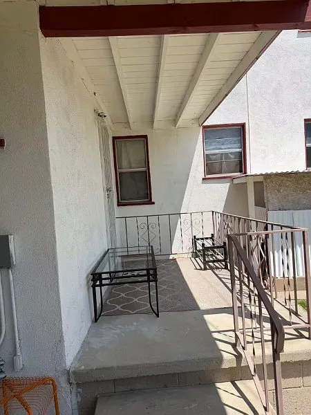 1 bed, 100 sqft, $890 — Photo 3