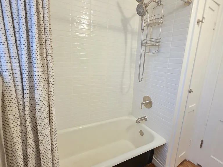 1334 Charlotte Ave — Photo 20