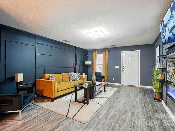 5th image of 4916 Oak Pasture Ln