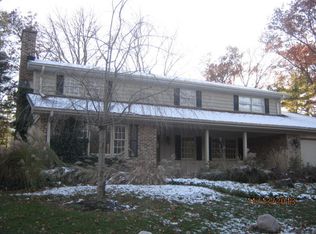 1223 Pleasant Ln, Glenview, IL 60025