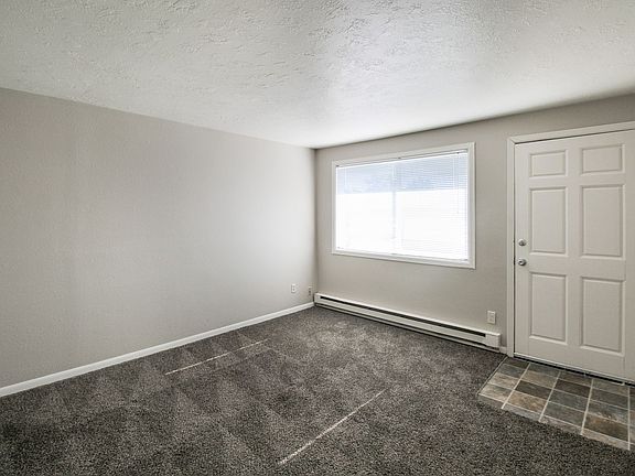 5th image of 132-168 Sunset Ave N #162