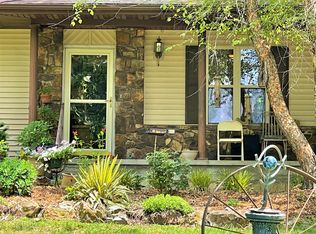 5446 S Roundup Rd, Pleasant Hope, MO 65725