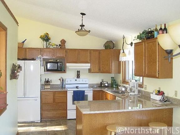 4th image of 396 Highwood Drive Cir
