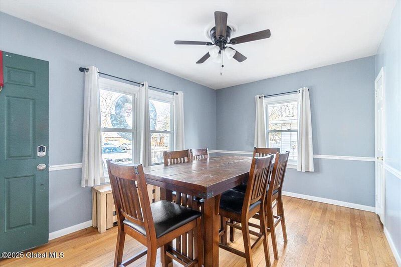4th image of 15 Pfeil Avenue