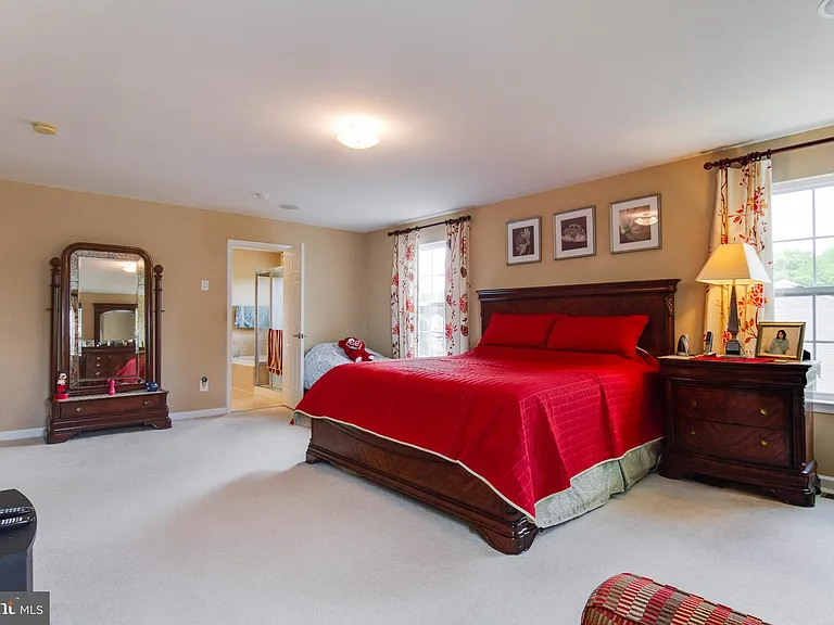 46 Bismark Dr — Photo 16