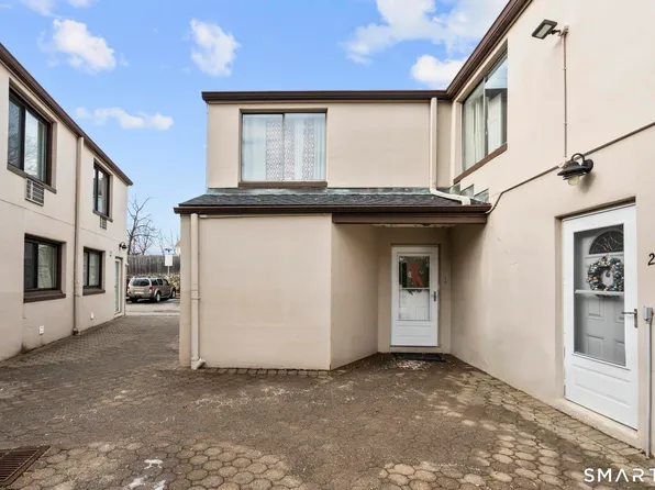 84 Taylor Ave APT 1, Norwalk, CT 06854