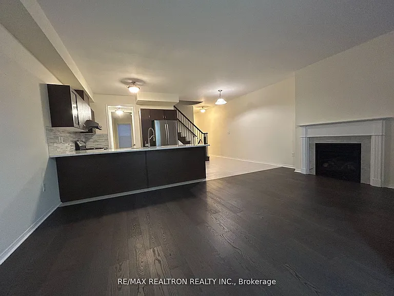 10284 Woodbine Ave — Photo 4