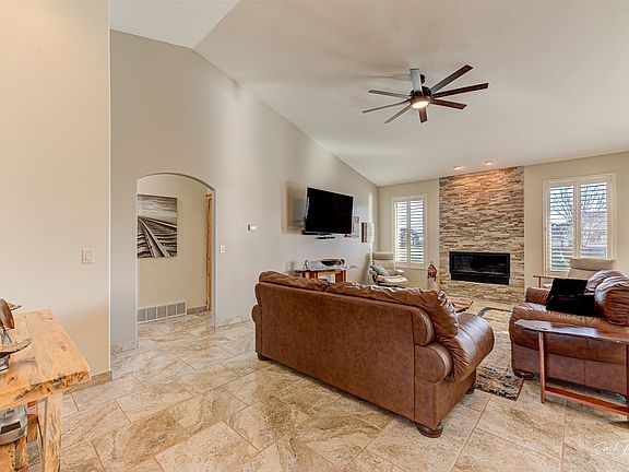 4th image of 3817 Wild Rye Ln