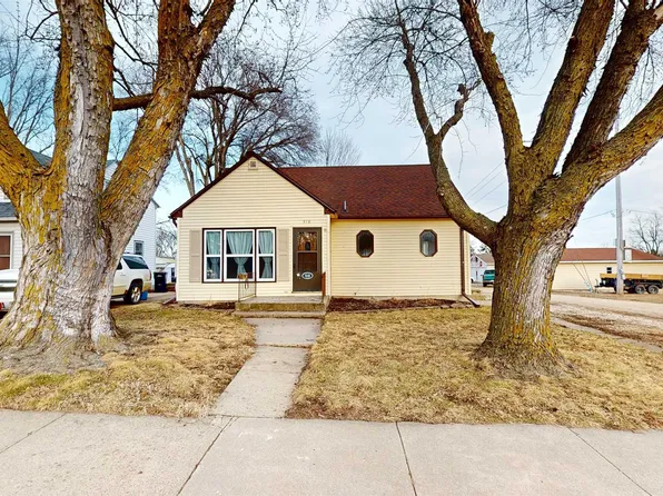 518 N 11th St, Cherokee, IA 51012