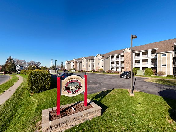 2nd image of 62 Club Rd APT 305