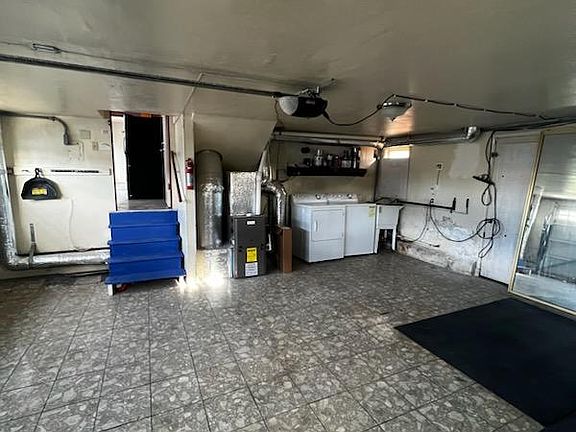 4th image of 5934 Columbia Ave