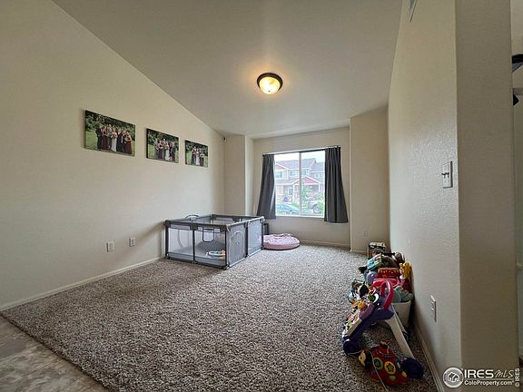 5th image of 937 Greenbrook Dr