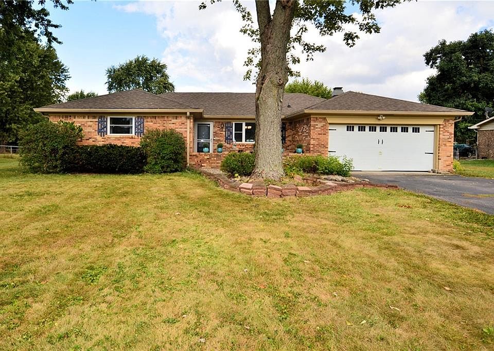1st image of 699 Lodge Dr