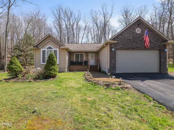 107 Grasshopper Ln, Greentown, PA 18426