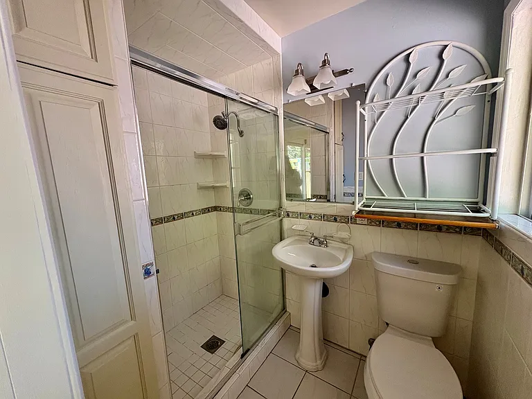 1160 Santa Lucia Dr — Photo 15