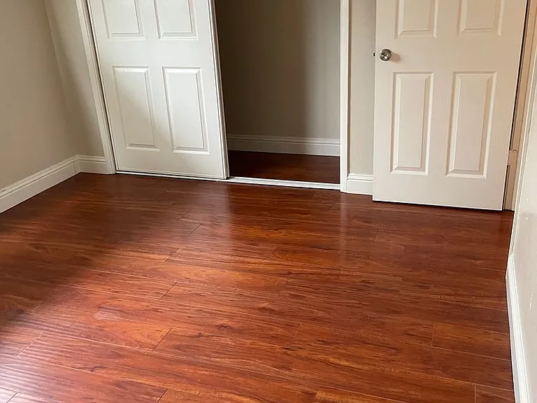 310 Market Pl — Photo 5