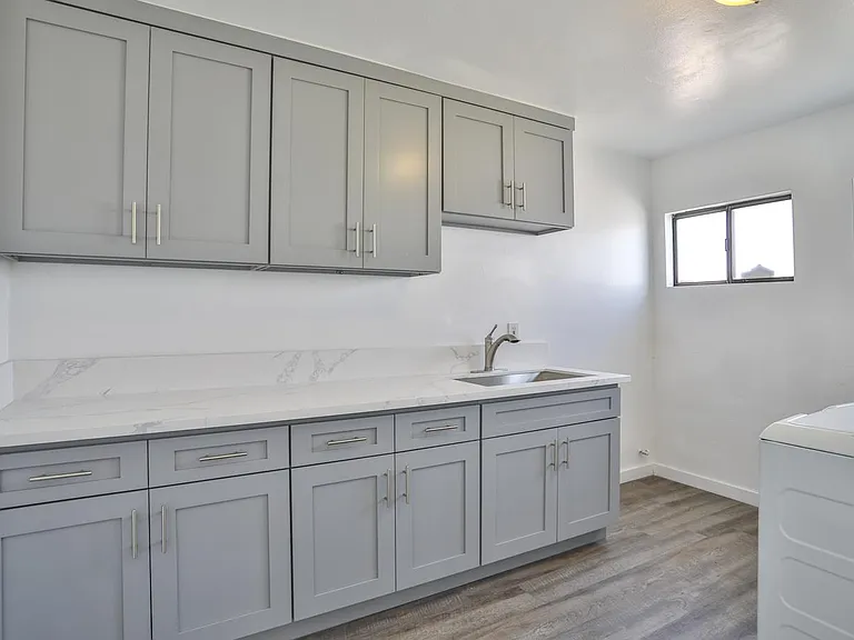 7033 W Avenue A2 — Photo 15
