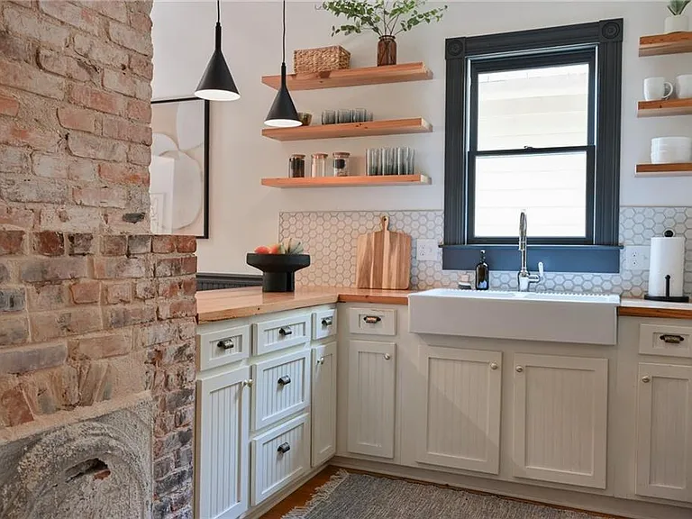 189 Berean Ave SE — Photo 17