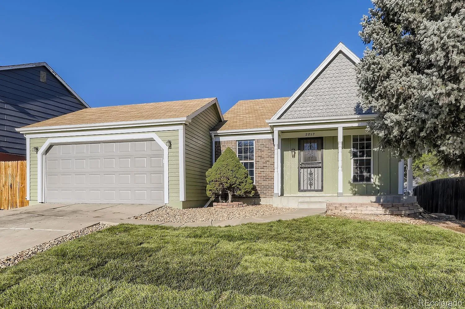 3 bed, 2.0 bath, 1920 sqft, $3,090 — Photo 1