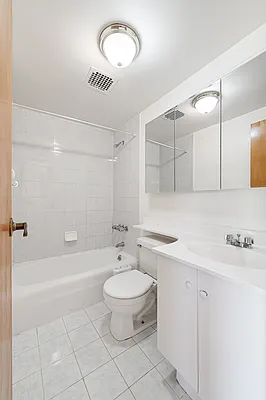 Rented by Oxford Property Group | media 8