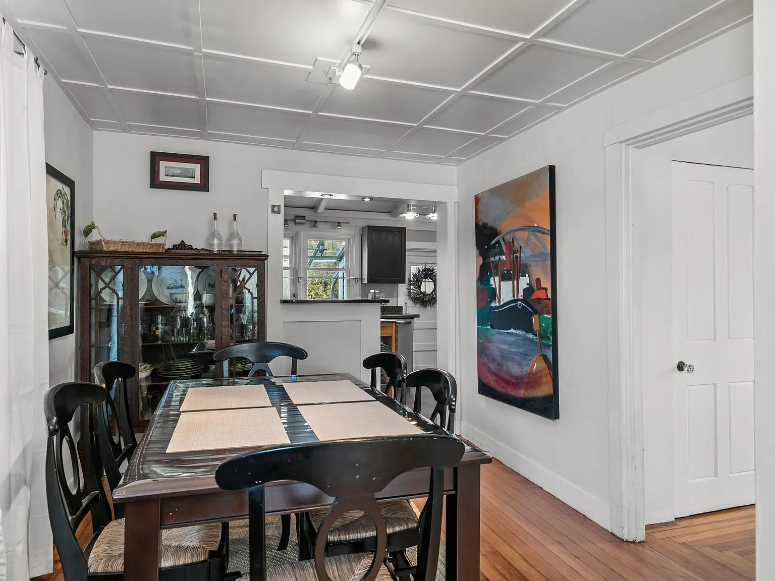 2 bed, 1.5 bath, 1254 sqft, $3,400 — Photo 4