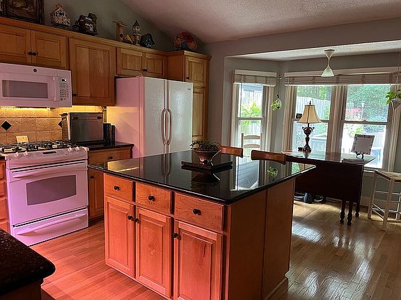 5th image of 779 Bridgewood Dr #1003