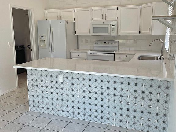 3rd image of 9400 N Warbler Pl