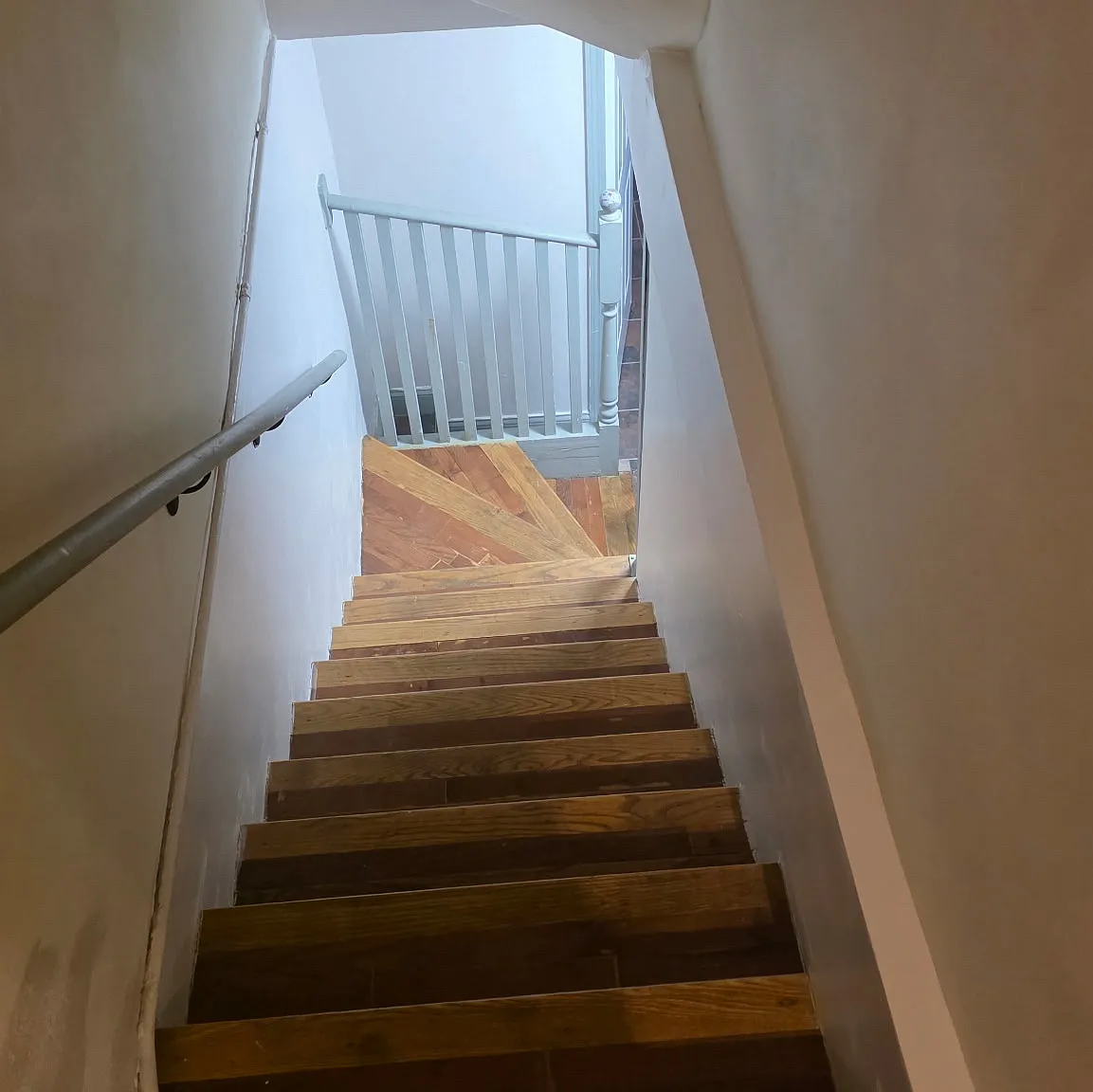 2 bed, 1.5 bath, 1600 sqft, $2,400 — Photo 3