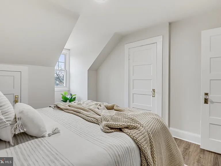 707 N Hickory Ave #3 — Photo 27