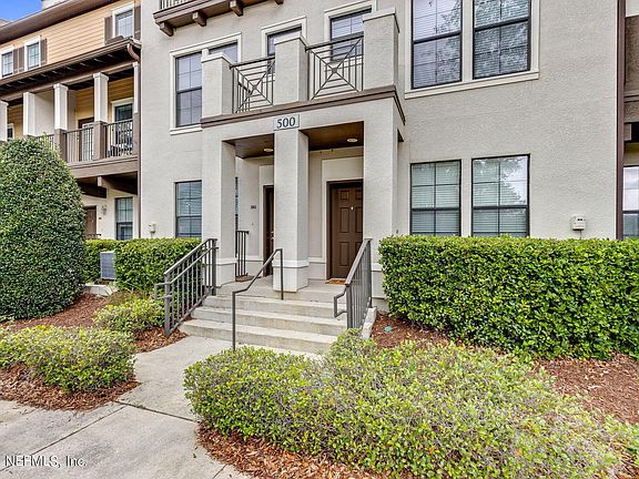 3rd image of 9823 Tapestry Park Cir Unit 506