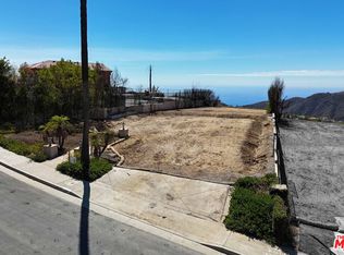 1636 Chastain Pkwy E, Pacific Palisades, CA 90272