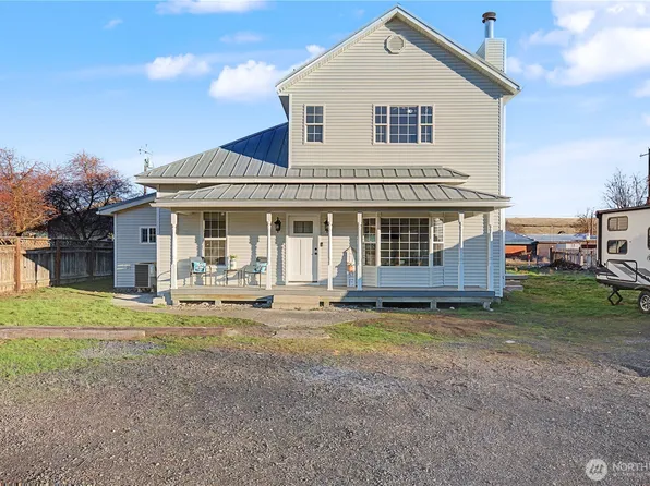 225 S D Street, Washtucna, WA 99371