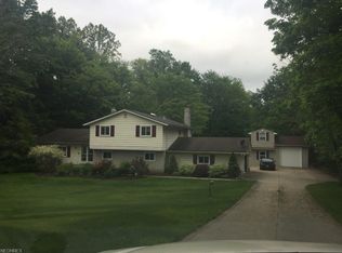 12928 Vincent Dr, Chesterland, OH 44026