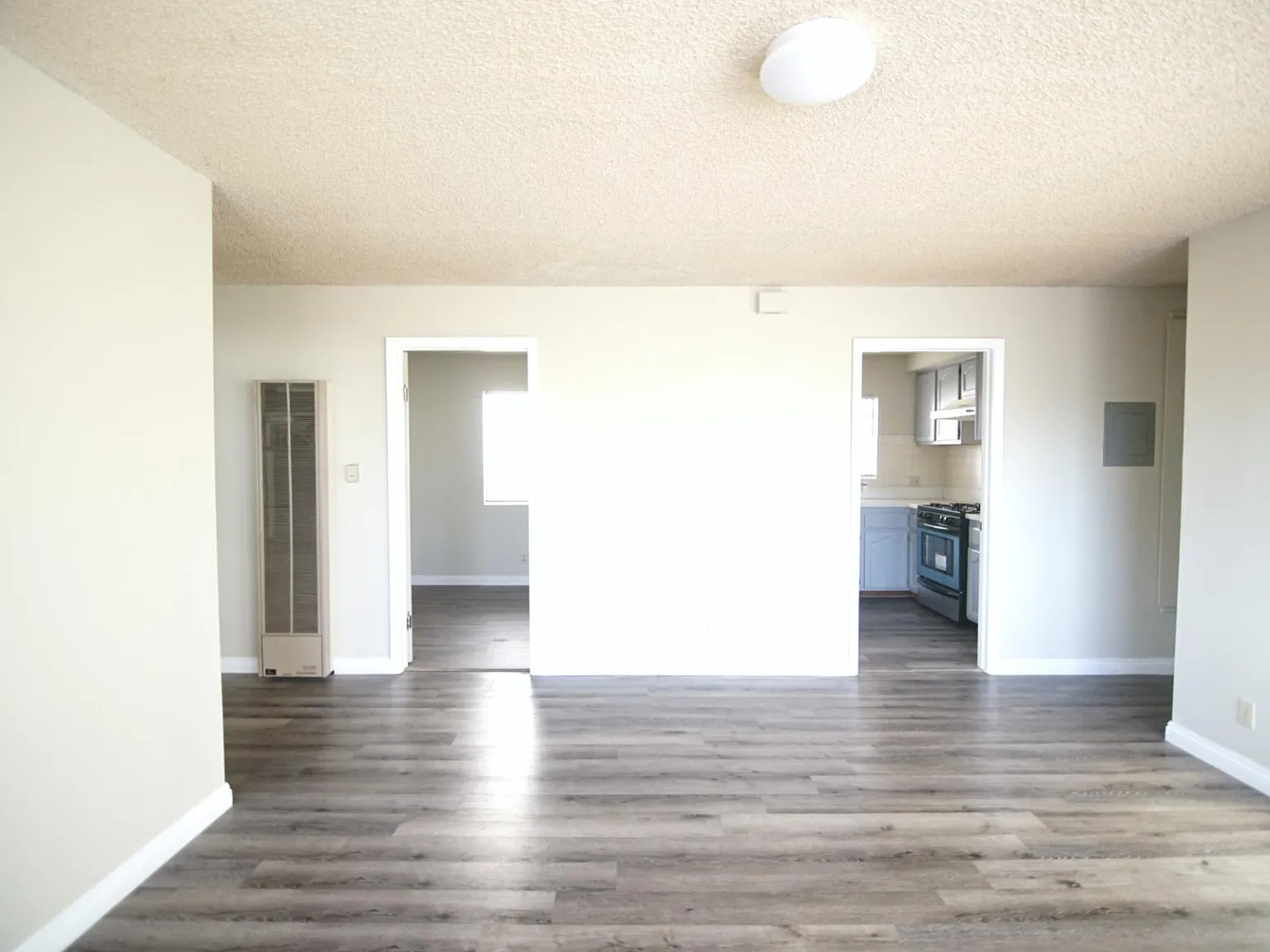 2 bed, 850 sqft, $2,495 — Photo 3