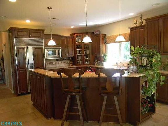 5th image of 10151 Sylvian Dr