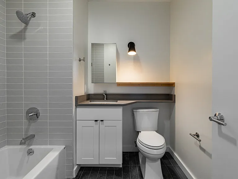 109 S William St — Photo 10