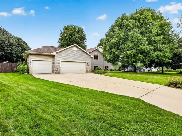 647 Grandview Dr, Sun Prairie, WI 53590