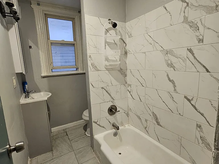 27 Linden Ave #A1 — Photo 4