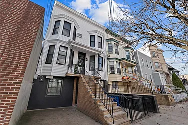 179 Hackensack Plank Road