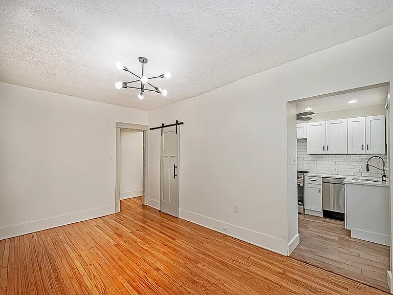105 Shady Dr W #4 — Photo 11